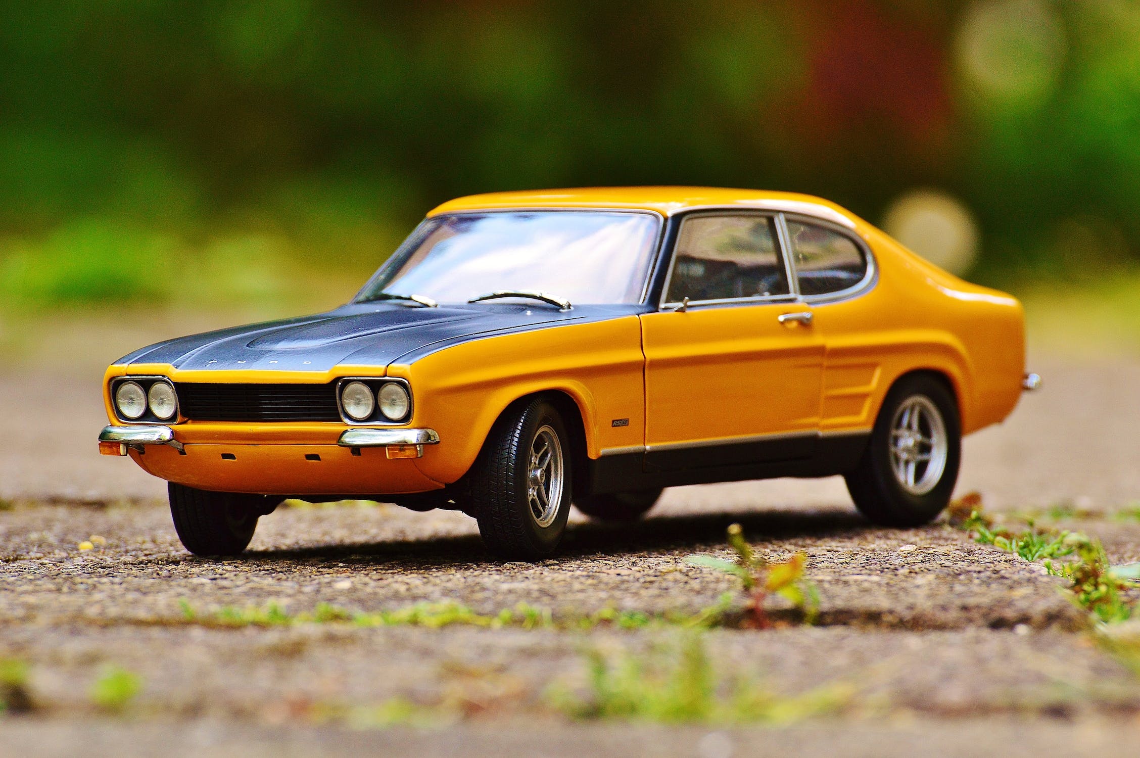 Speedy Scale Models: 10 Fastest Mini RC Cars